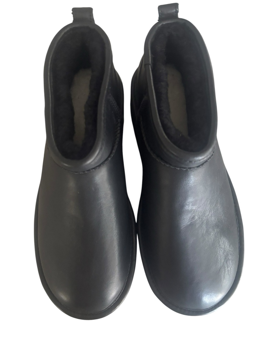 UGG Classic Ultra Mini Platform Boots - Picture 4 of 8